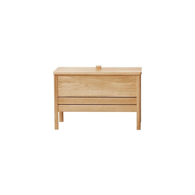 Form & Refine A Line Slagbænk i Eg - Elegant Opbevaring