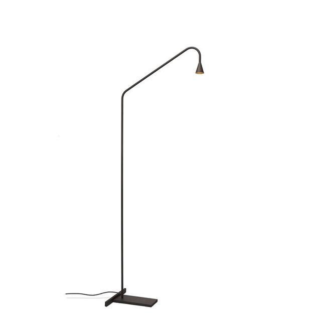 Trizo 21 Austere Gulvlampe i Gunmetal - Elegant Design